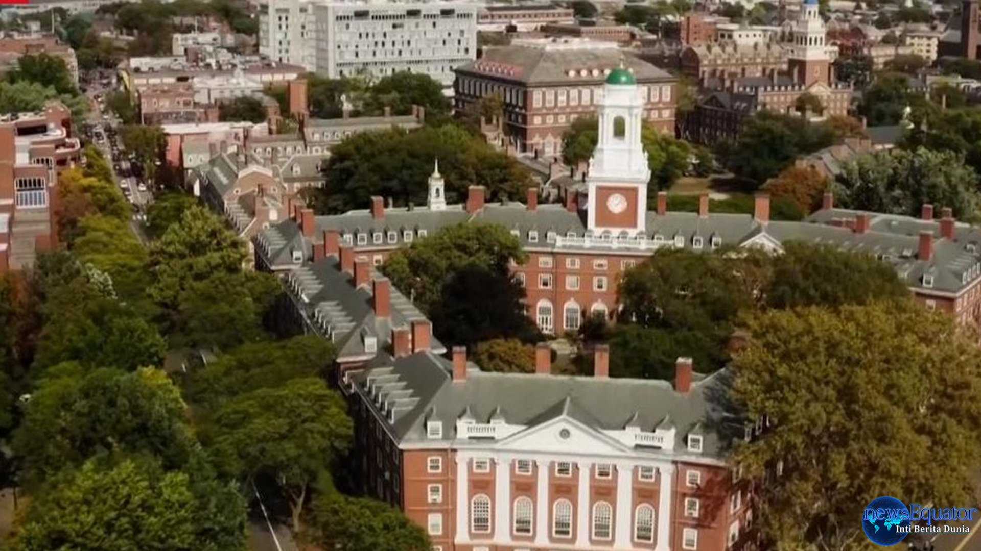 Trump Beri Sinyal Tegas, Mahasiswa Asing Dilarang di Harvard