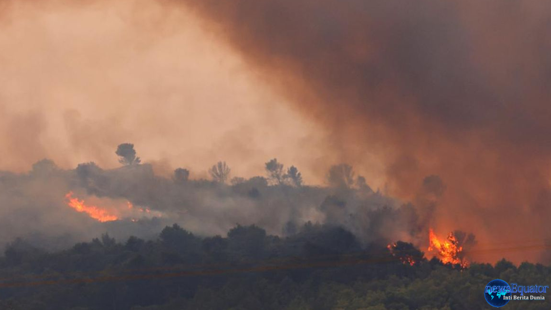 Kebakaran Hutan Besar di Selatan Prancis Bakar 11 Ribu Hektare