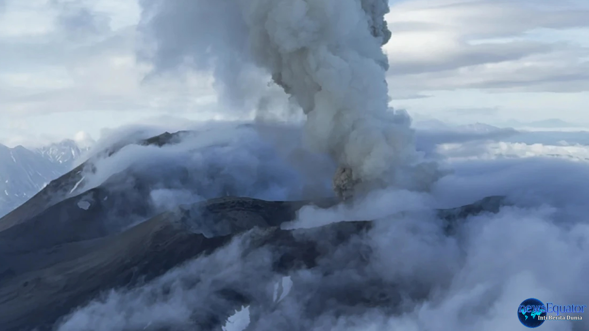 Letusan Gunung Berapi Pertama di Rusia Setelah 600 Tahun