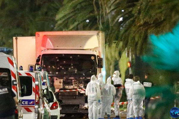 Mobil Tabrak Kerumunan di Prancis, 1 Meninggal dan 5 Luka Parah Mobil Tabrak Kerumunan di Prancis, 1 Meninggal dan 5 Luka Parah