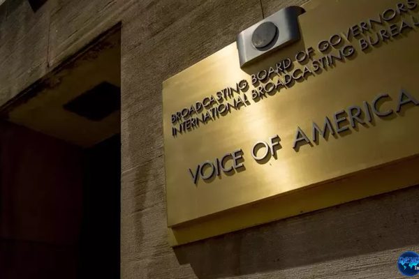 500 Pegawai VOA Kehilangan Pekerjaan Akibat Pengetatan Trump 500 Pegawai VOA Kehilangan Pekerjaan Akibat Pengetatan Trump