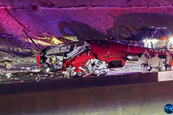 3 Orang Kritis Usai Helikopter Medis Jatuh di Jalan Raya California 3 Orang Kritis Usai Helikopter Medis Jatuh di Jalan Raya California