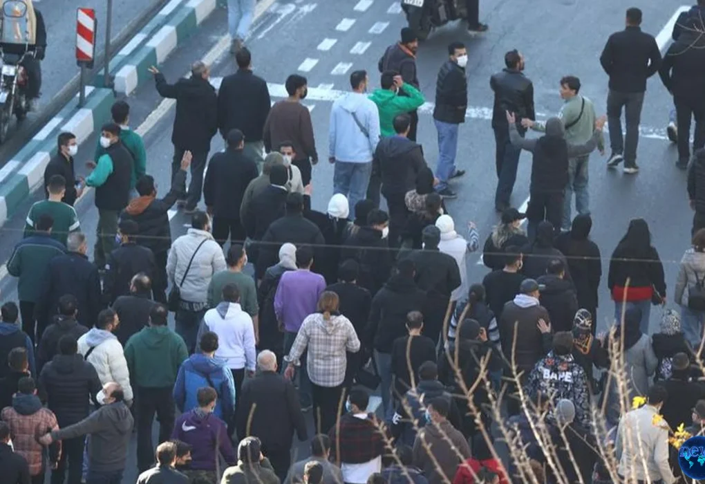 Truk Tabrak Massa Demonstran Iran dengan 5 Fakta Penting Polisi LA