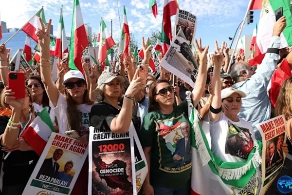 5 Aksi dan Pidato Penting Saat Protes di Los Angeles AS Kecam Iran