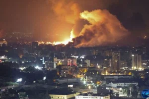 Serangan Rudal Israel Hancurkan 1 Gedung Beirut Dalam Beberapa Detik