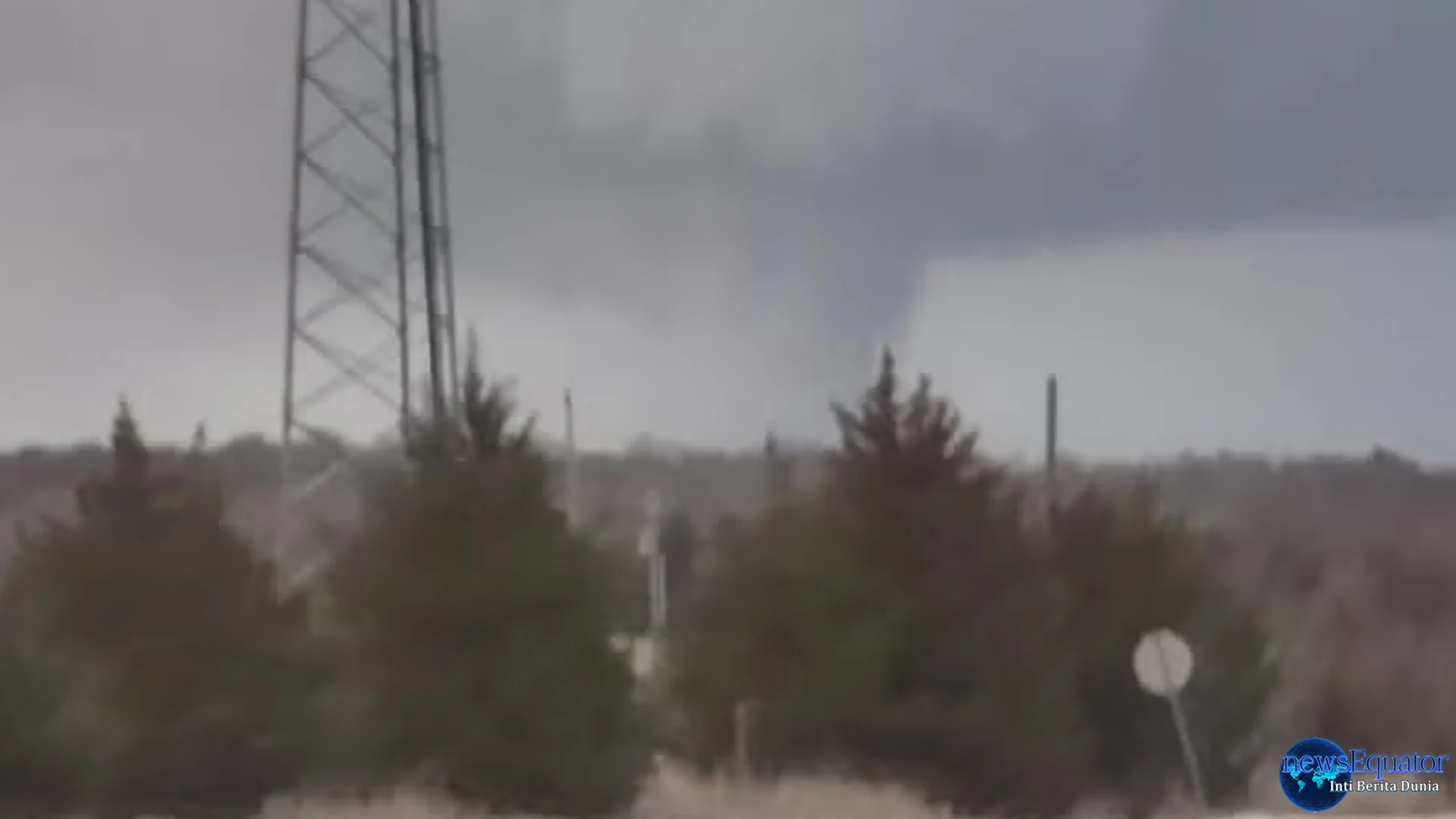 Tornado Dahsyat Menghantam Michigan AS 8 Jiwa Dilaporkan Tewas